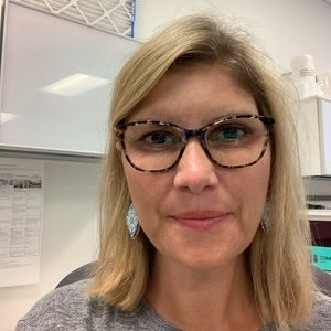 Meet your Posher, Kara